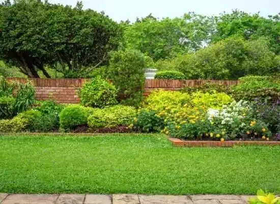 landscaping services Monfort Heights